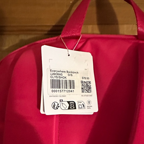 Lululemon Everywhere Backpack - Picture 4 of 7